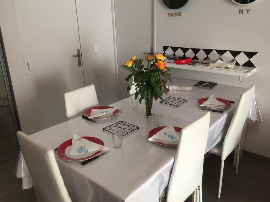 Superbe 3P 2Chambres, 2Terrasses Cannes Centre-Ville, 4 Min A Pied De La Croisette Sas-Meredith Loc Екстер'єр фото