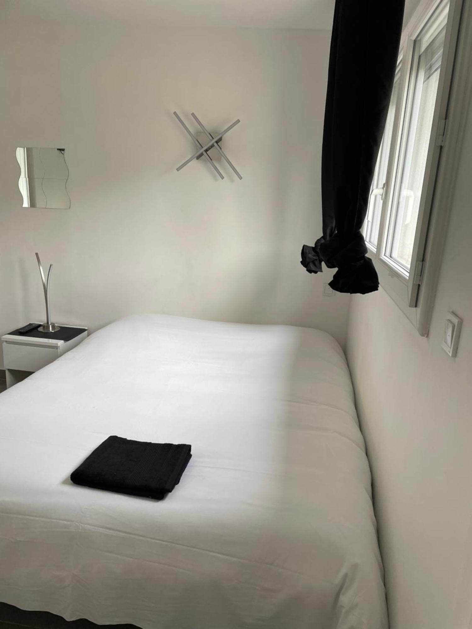 Superbe 3P 2Chambres, 2Terrasses Cannes Centre-Ville, 4 Min A Pied De La Croisette Sas-Meredith Loc Екстер'єр фото