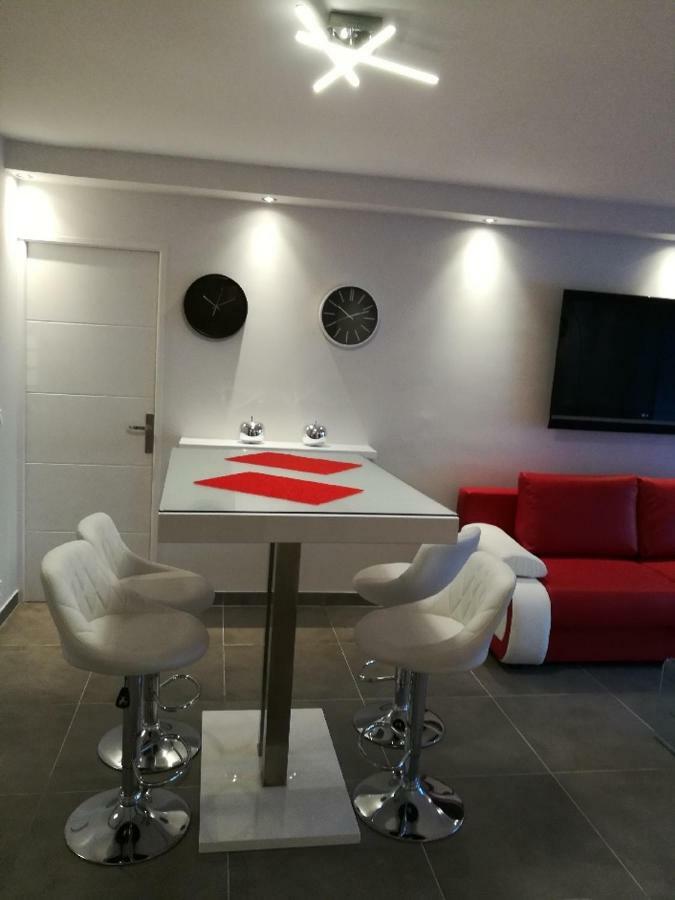 Superbe 3P 2Chambres, 2Terrasses Cannes Centre-Ville, 4 Min A Pied De La Croisette Sas-Meredith Loc Екстер'єр фото